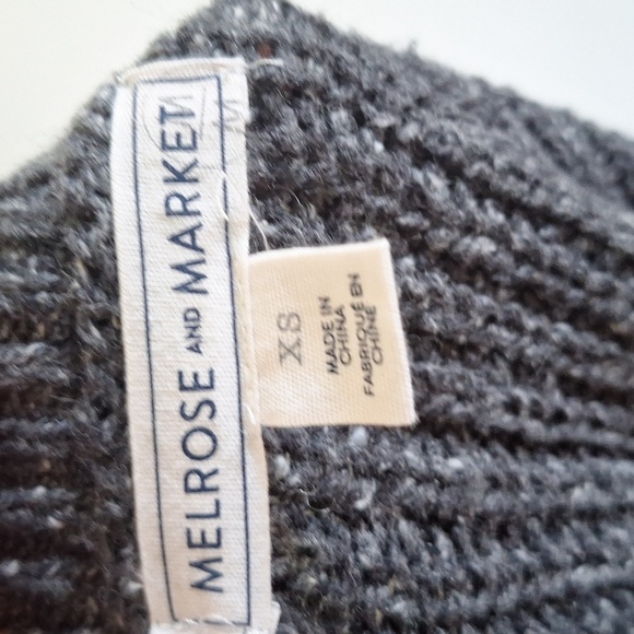 3/$20 Melrose And Market Grey Sweater Size XS - Picture 5 of 7